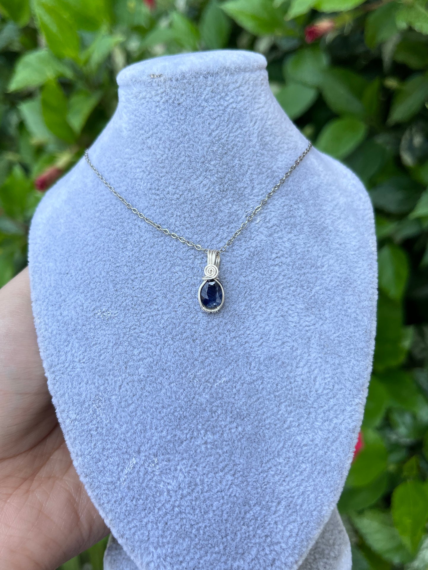 Sapphire - Cut - Pendant