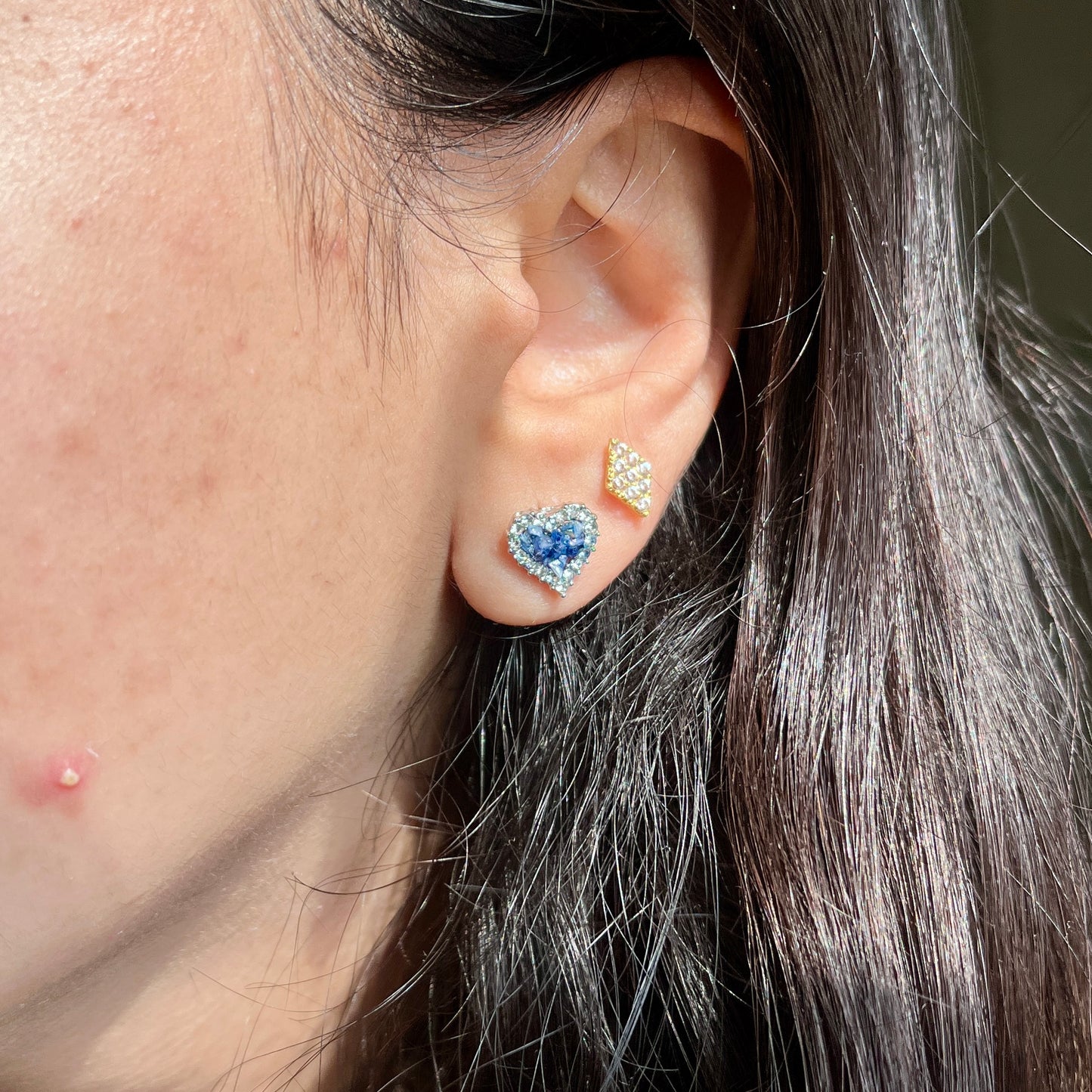 Crushed Stone Heart Studs - Platinum Plated - Collection