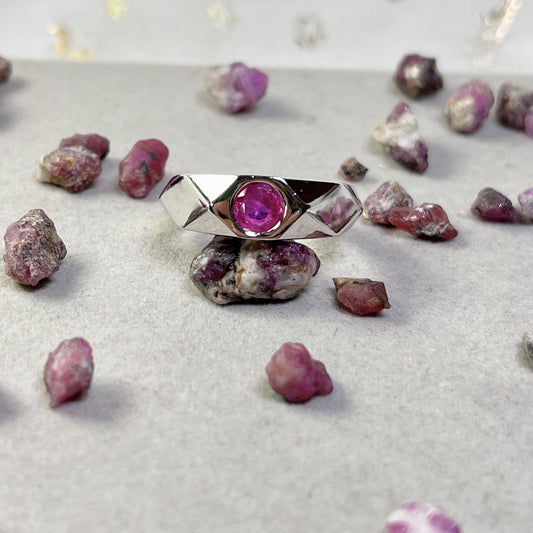 Afghanistani Ruby - 925 Sterling Silver- Stone Ring