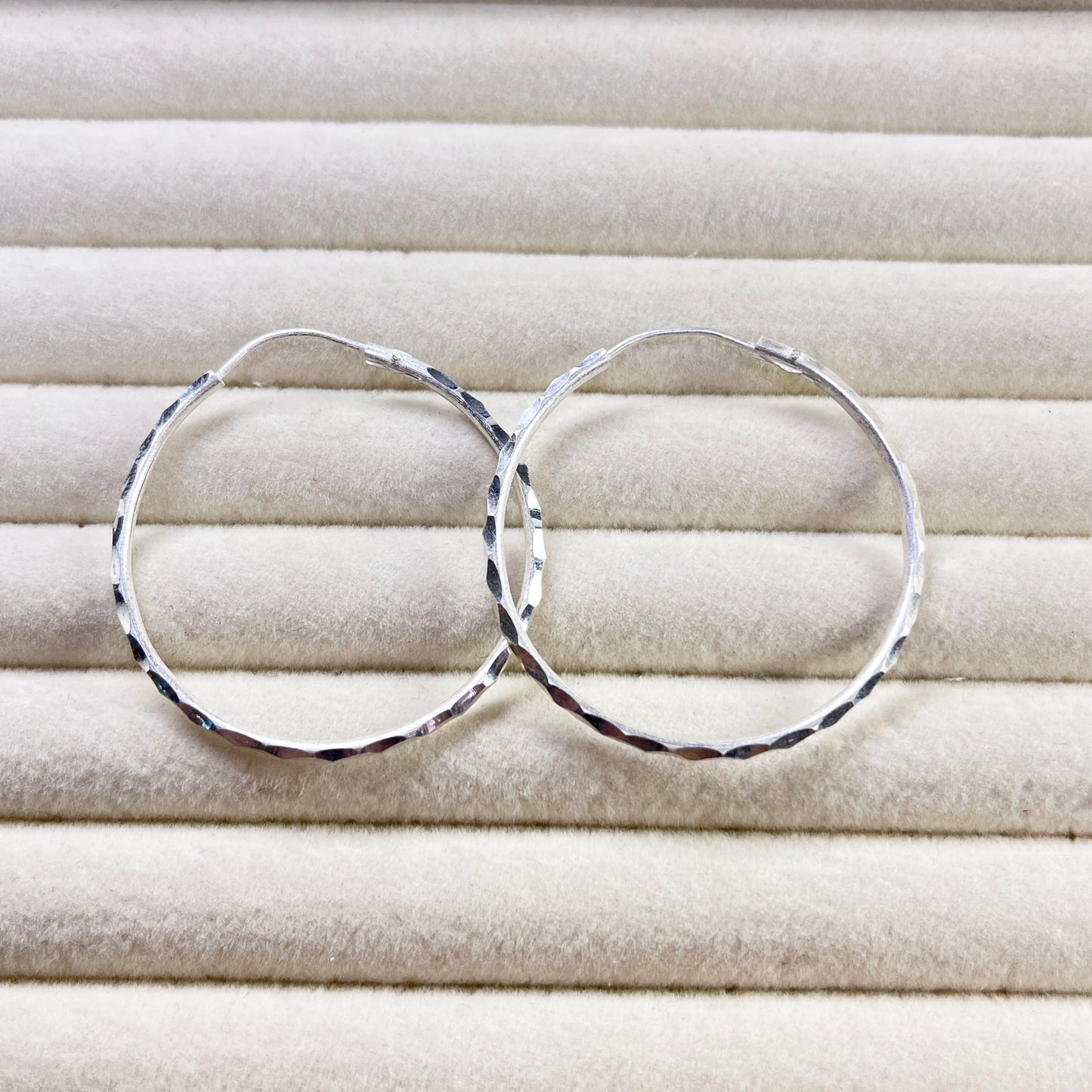 Chandi - hoops