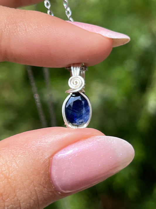 Sapphire - Cut - Pendant