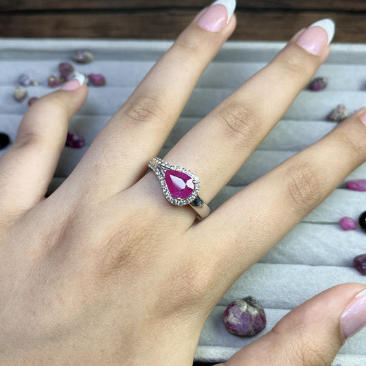 Mozambique Ruby - 925 Sterling Silver - Ring
