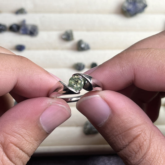 Demantoid Garnet - 925 Sterling Silver - Ring