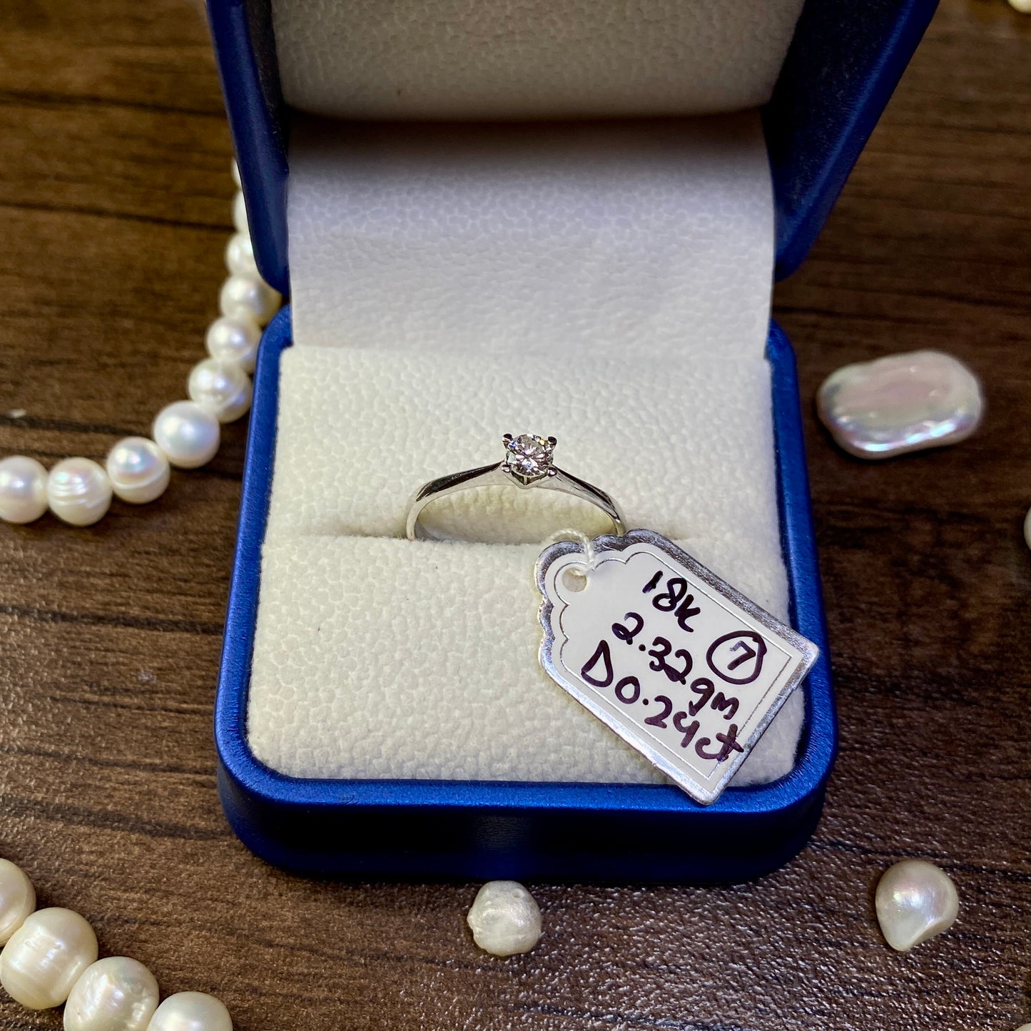 STARLIGHT HALO - 18k White Gold & Diamond