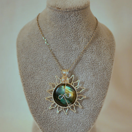 Labradorite - Sun - Stone - Pendant