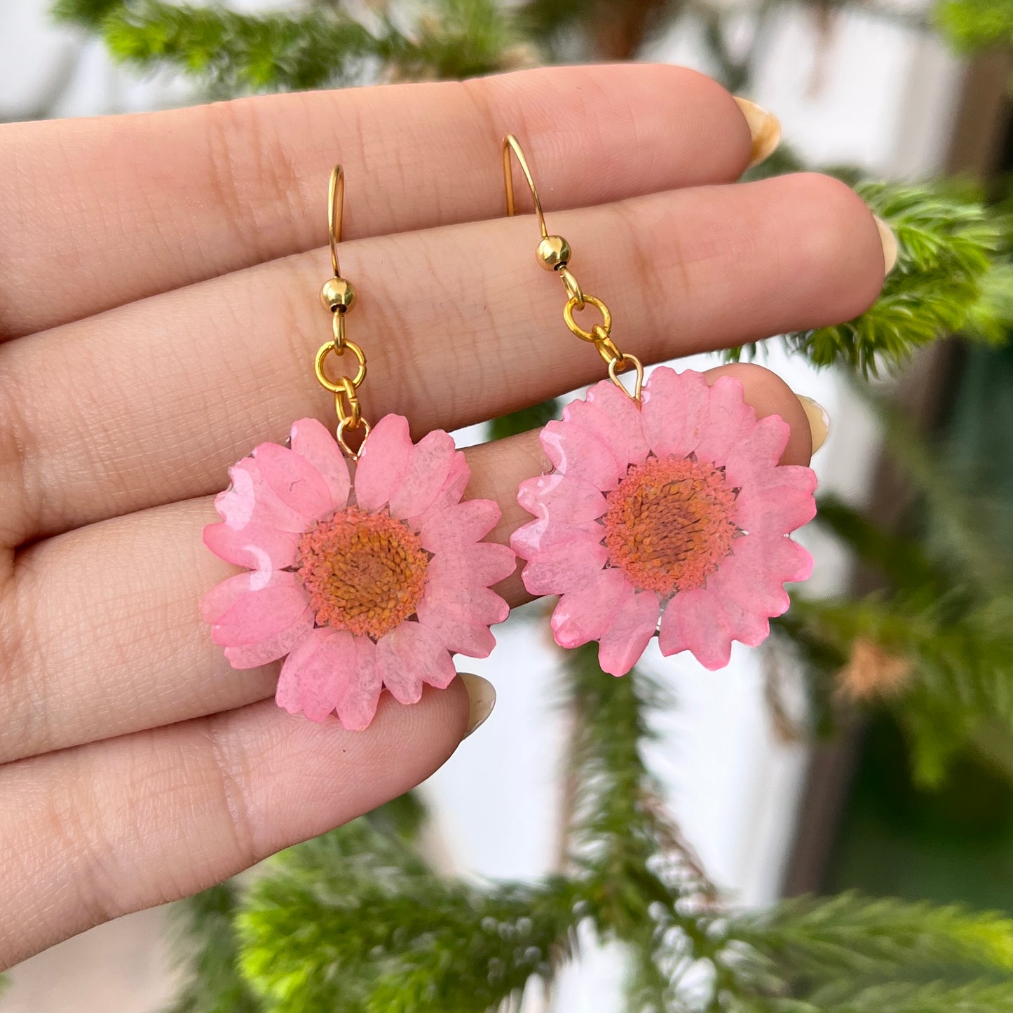 Pink daisy - Free Form - Earrings