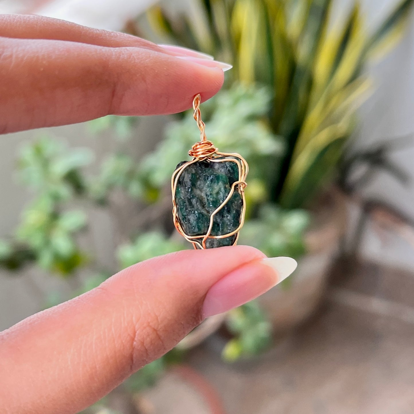 Swat Emerald - Raw - Stone - Pendants - Collection