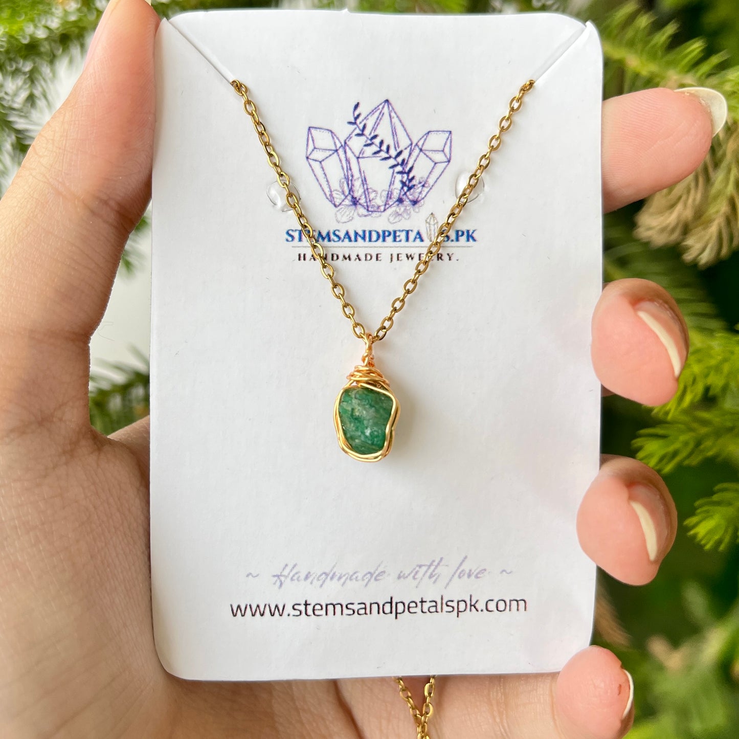 Swat Emerald - Raw - Stone - Pendants - Collection