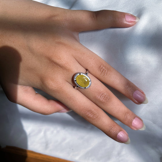 Yellow Sapphire - Silver - Faceted - Stone Ring