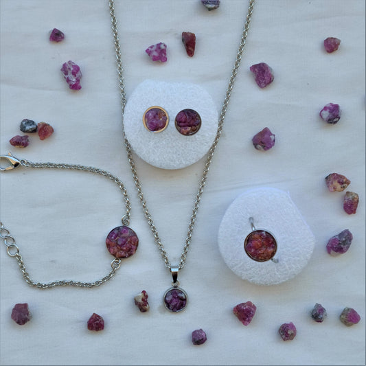 Ruby - Raw - Crushed - Jewelry Set