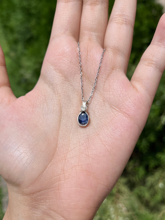 Sapphire - Cut - Pendant