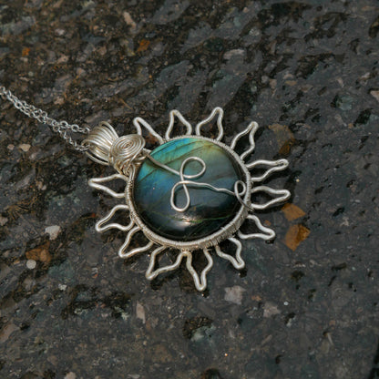 Labradorite - Sun - Stone - Pendant