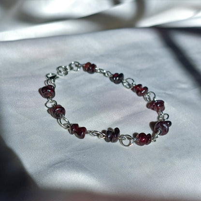 Garnet - Tumbled - Stone Bracelet
