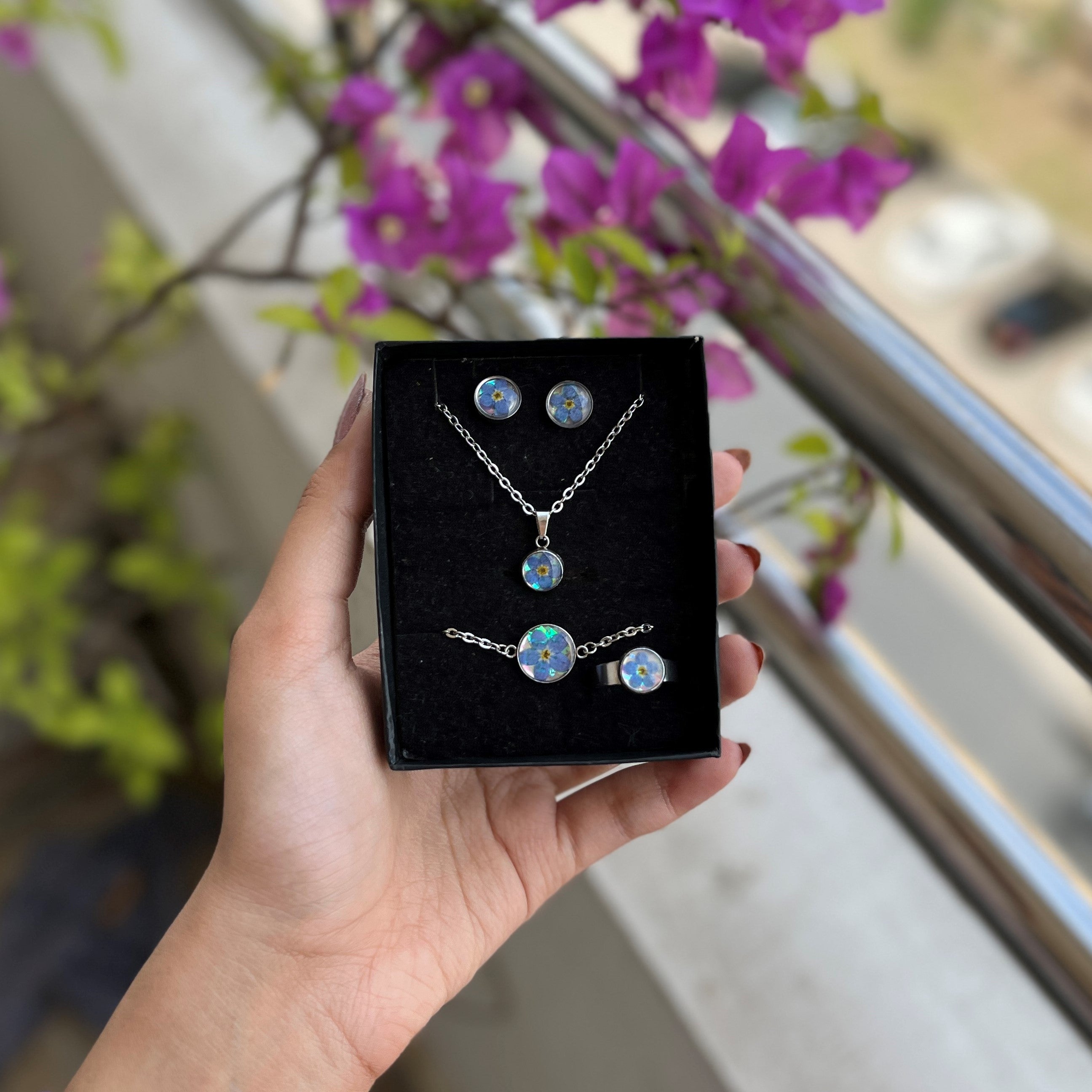 Resin Collection – Stemsandpetalspk